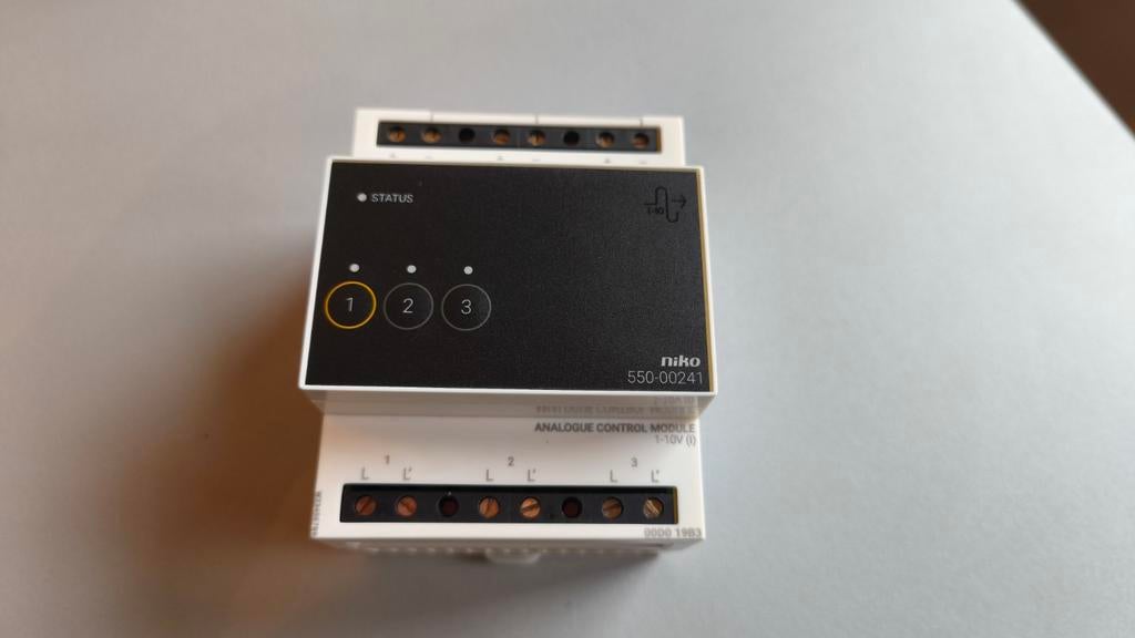 Analogue control module 1-10V Niko Home Control, Bricolage & Construction, Enlèvement ou Envoi, Neuf, Autres types