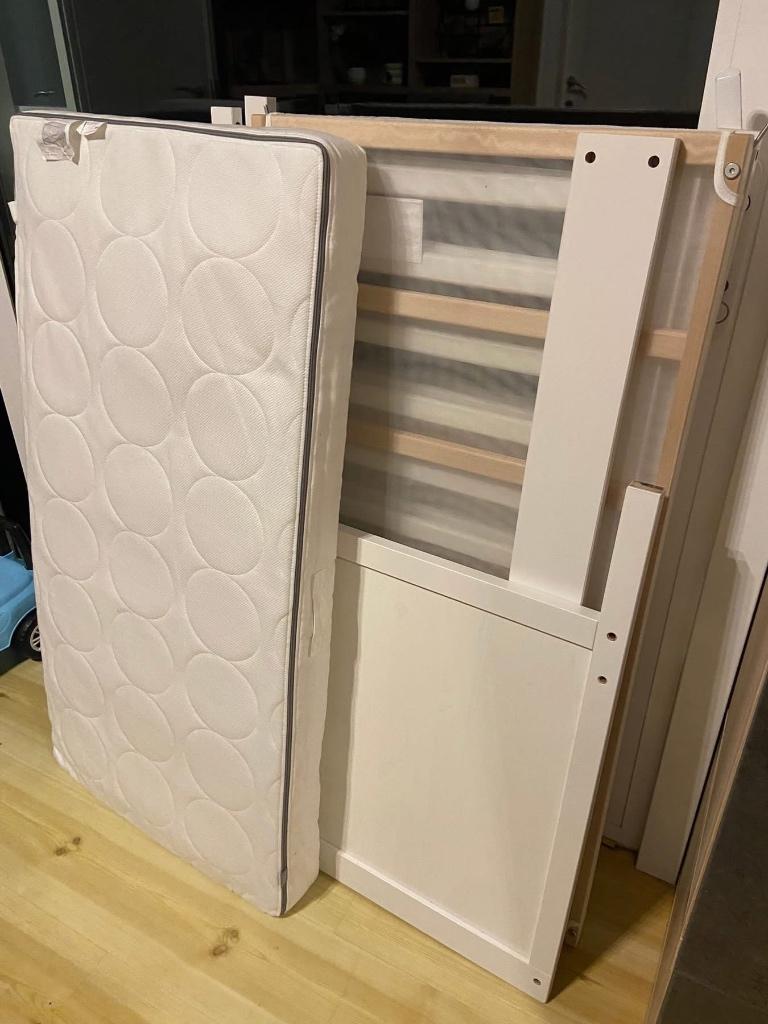 Babybed, Enfants & Bébés, Berceaux & Lits, Comme neuf, Lit, Enlèvement