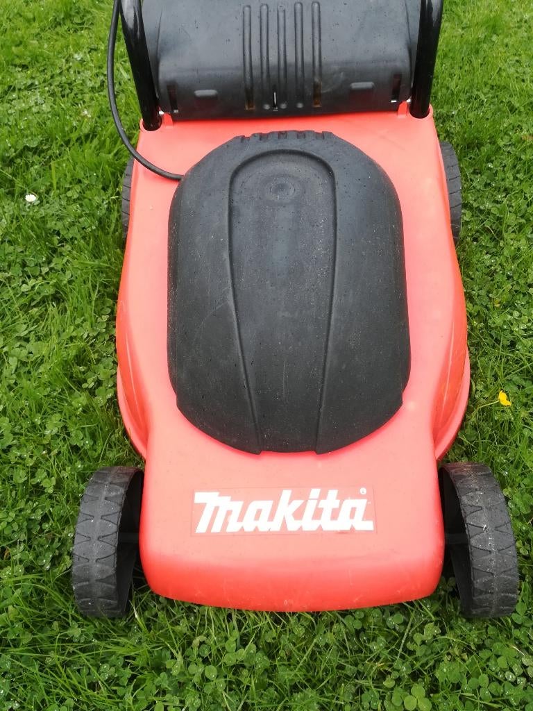 tondeuse  à gazon électrique makita, Jardin & Terrasse, Tondeuses à gazon, Utilisé, Tondeuse rotative, Démarrage électrique, Bac de ramassage