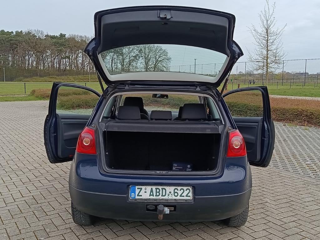 Golf 5/ benzine 1.6Cc/ 75 kW/ trekhaak /bluetooth, 75 kW, 1590 cc, Bedrijf, Golf