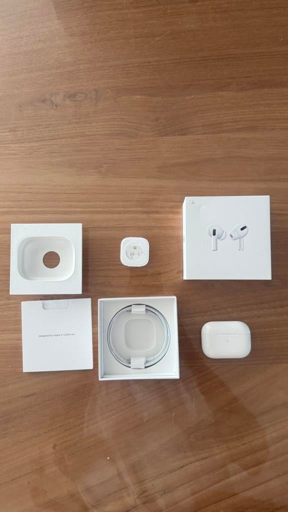 Apple airpods pro lightning, Ophalen of Verzenden, Zo goed als nieuw