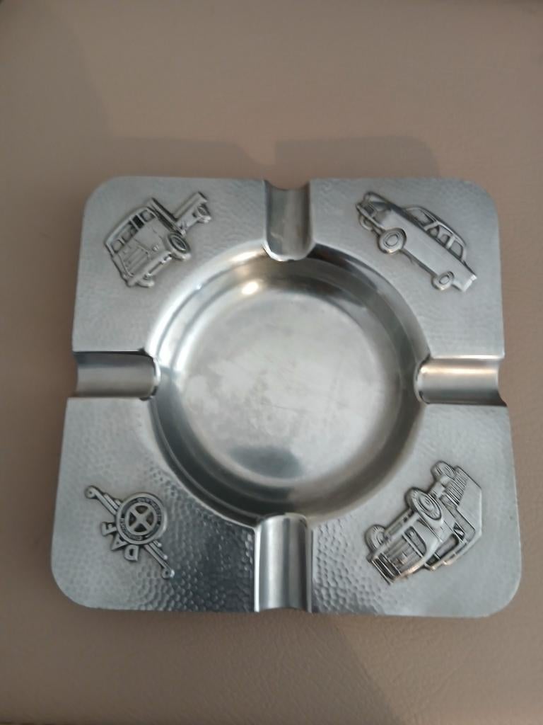 Cendrier publicité Daf en métal, Collections, Cendrier