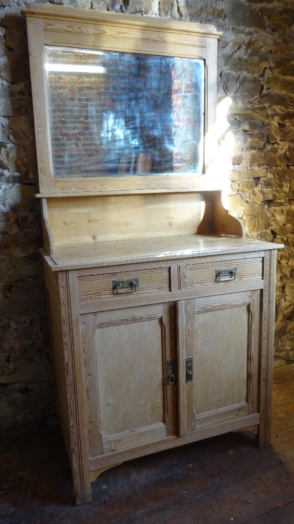 Lavabo ancien avec miroir, Enlèvement