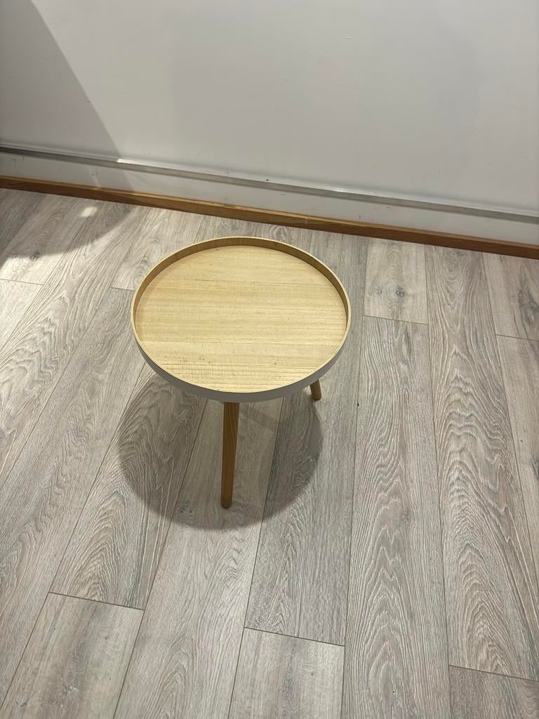 Ikea bijzet tafel, Enlèvement, Comme neuf