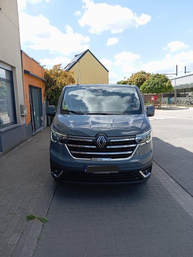Renault Trafic DC Extra L1H1 2T9 dCi 150pk, Auto's, Renault, Voorwielaandrijving, 4 deurs, Stof, 4 cilinders