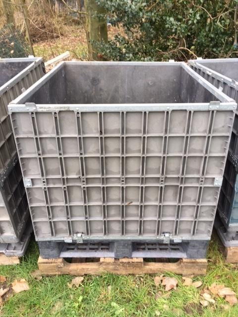 Harde kunststof palletbox / voederbak voor dieren / multibox, Doe-het-zelf en Bouw, Ophalen, Gebruikt