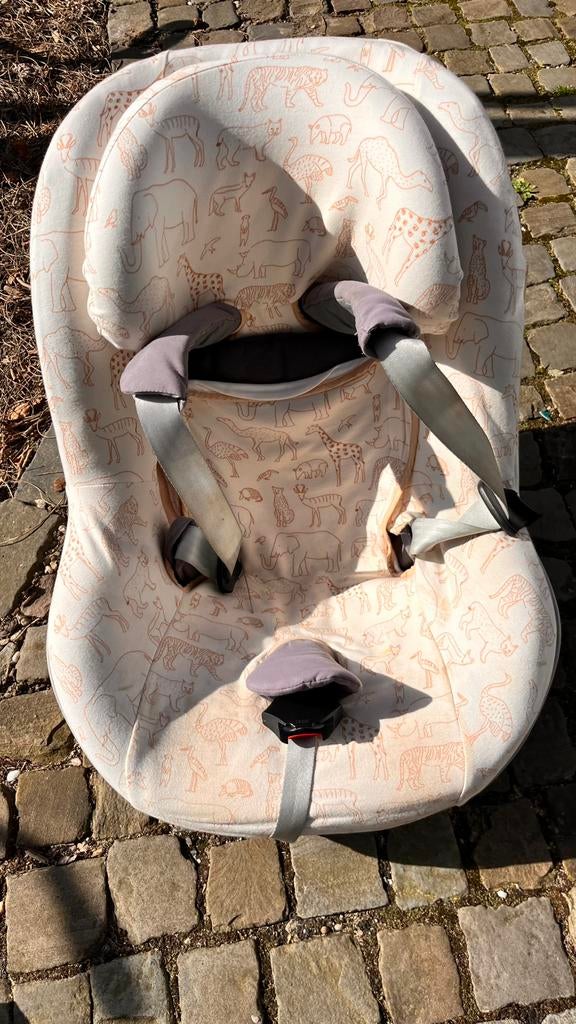 Maxi cosi met isofix, Kinderen en Baby's, Autostoeltjes, Ophalen, Verstelbare rugleuning, 9 t/m 18 kg, Zo goed als nieuw