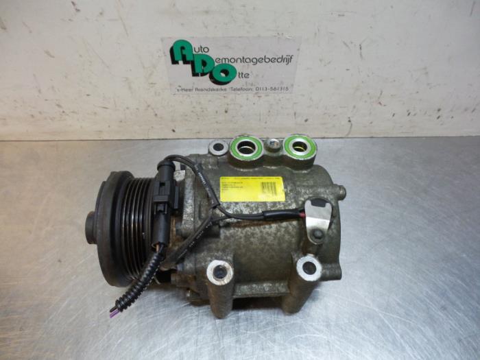 Aircopomp van een Ford KA (KA 96-), Auto-onderdelen, Gebruikt, -, -, Ophalen of Verzenden