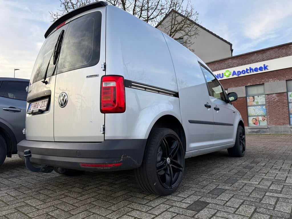 Volkswagen caddy 2019, Auto's, Bestelwagens en Lichte vracht, 4 deurs, CNG (Aardgas), Volkswagen, Leder en Stof