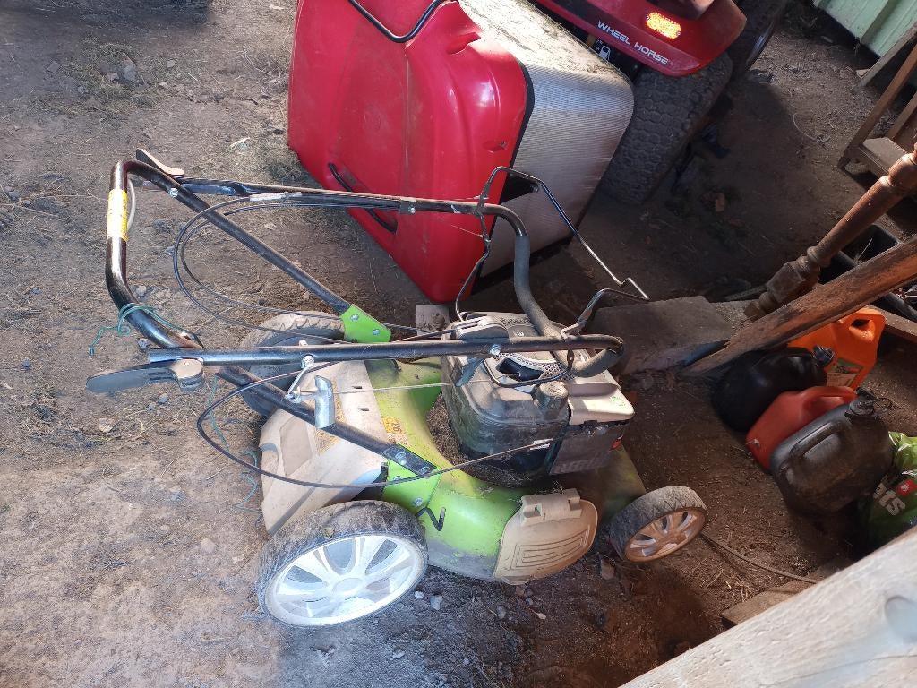 Tondeuses pour pièces ,a redémarré,ou a reparer, Jardin & Terrasse, Tondeuses à gazon, Enlèvement