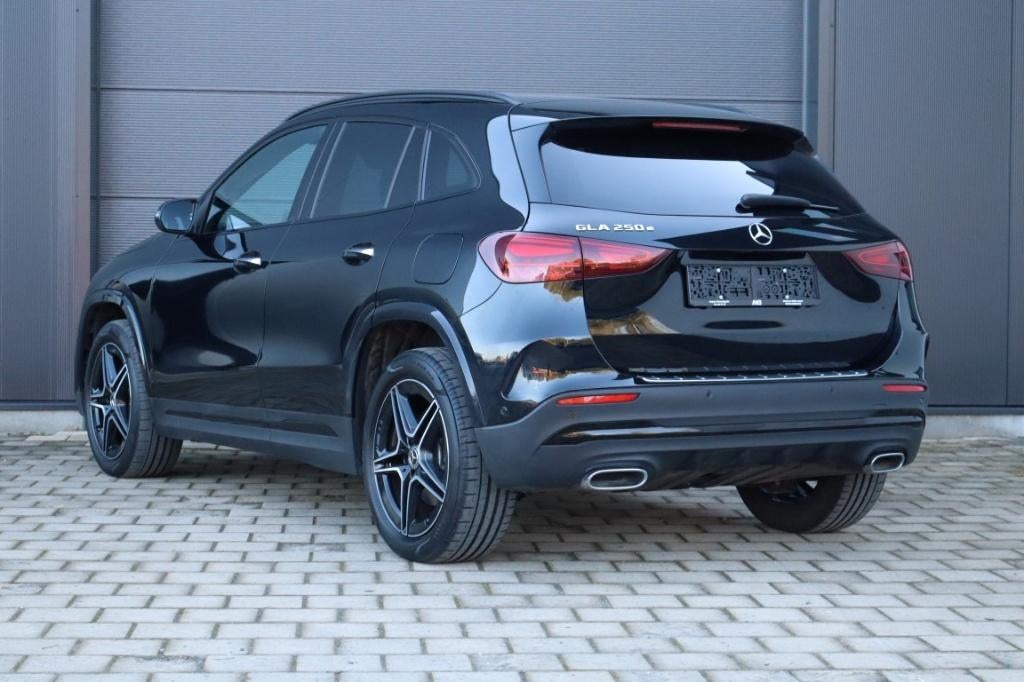 Mercedes-Benz GLA250e AMG Line - Carplay - Keyless - CAM, Autos, Cuir, 1332 cm³, Achat, Euro 6