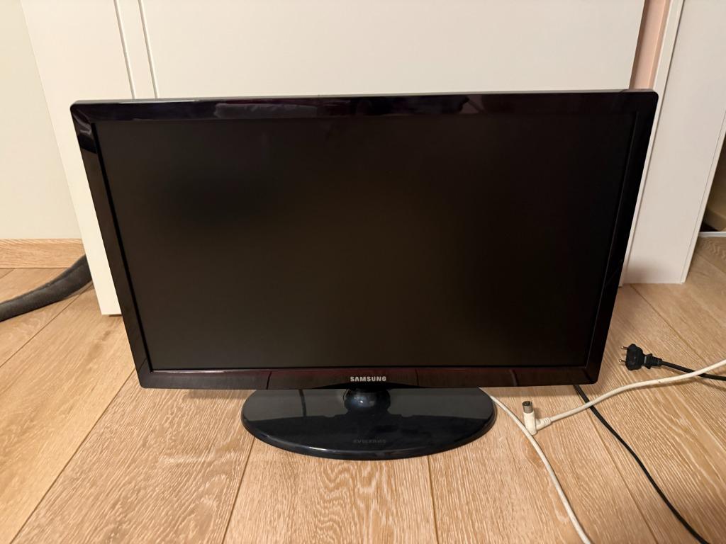 Samsung 22 inch monitor, Gebruikt, HDMI, Full HD, Overige typen