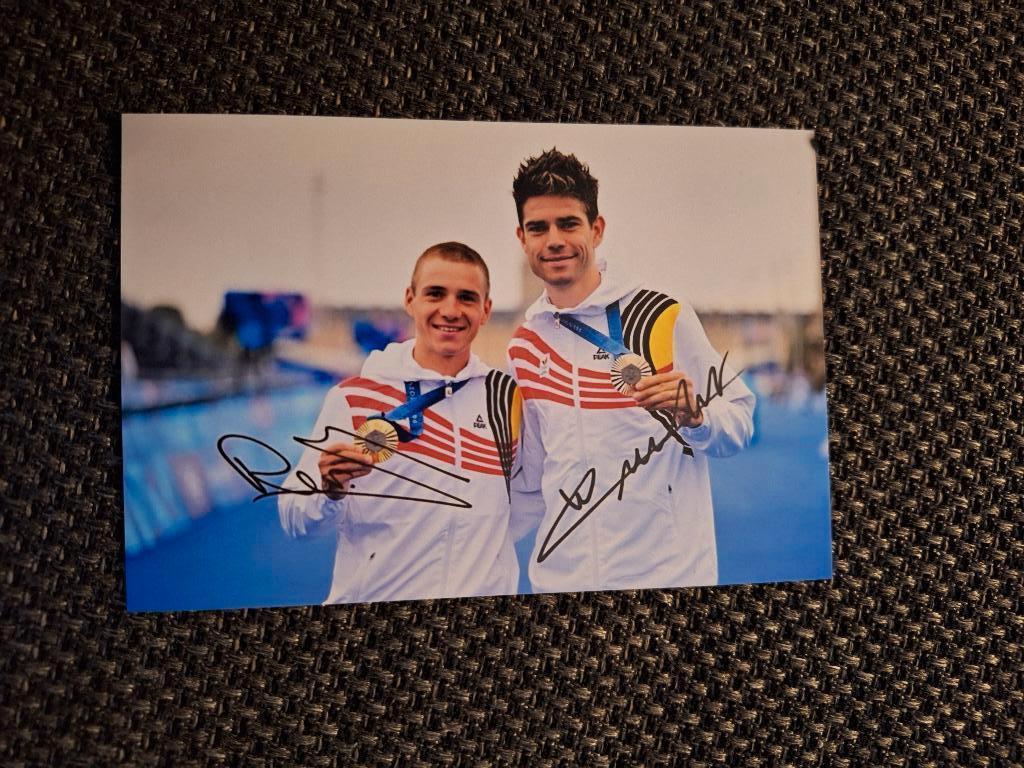 Foto Wout van Aert + Remco Evenepoel + handtekening (print), Verzenden, Nieuw, Overige typen