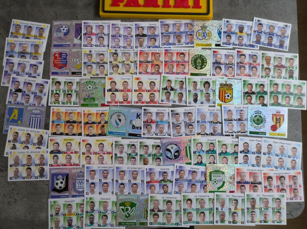 AUTOCOLLANTS PANINI FOOTBALL 2012 65X : NOS 501 À 578, Envoi, Neuf