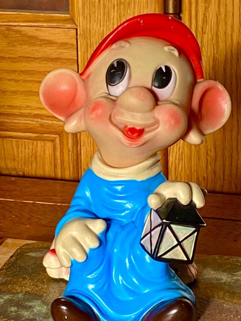SIMPLET: van Walt Disney: voor de kinderkamer (1970), Verzamelen, Disney, Gebruikt, Beeldje of Figuurtje, Overige figuren, Ophalen of Verzenden