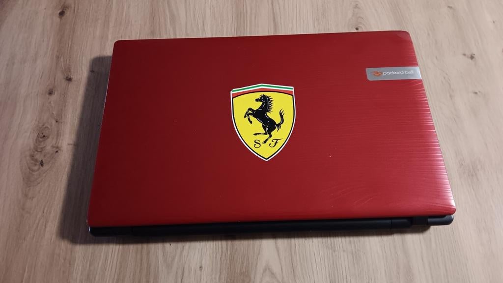 Ordinateur, Packard Bell, 17 pouces ou plus, 8 GB, Ne fonctionne pas