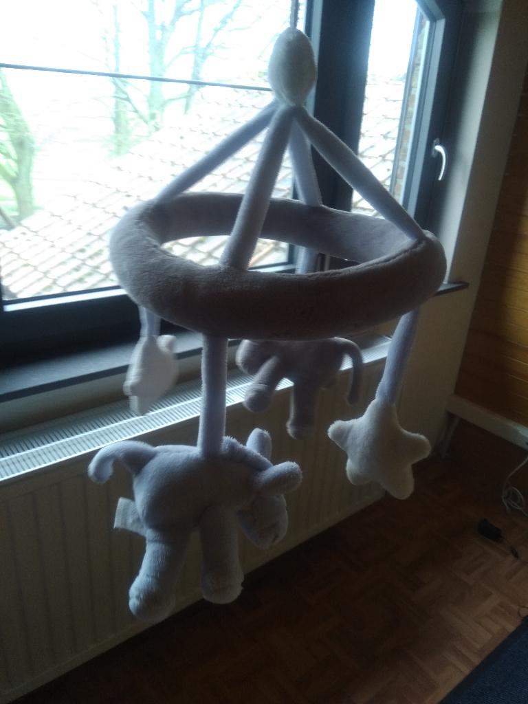 Noukies muziekmobiel, Ophalen, Zo goed als nieuw