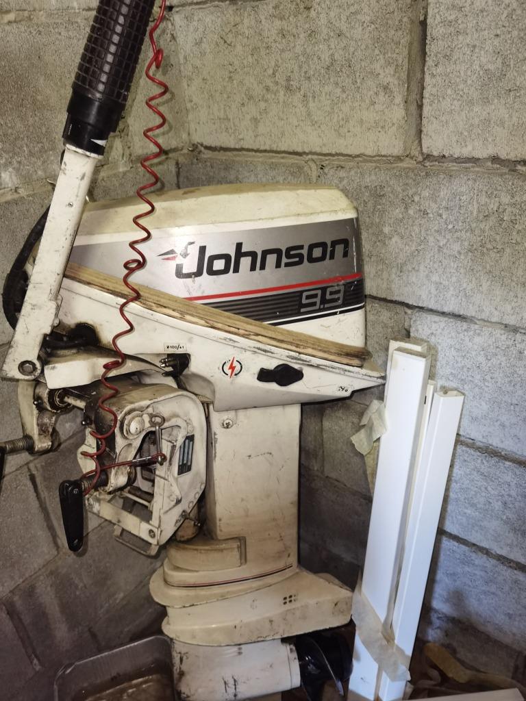 2 moteurs  hors bord mercury 5hp johnson 9.9, Sports nautiques & Bateaux, Moteurs Hors-bord & In-bord, Enlèvement, Utilisé, Essence
