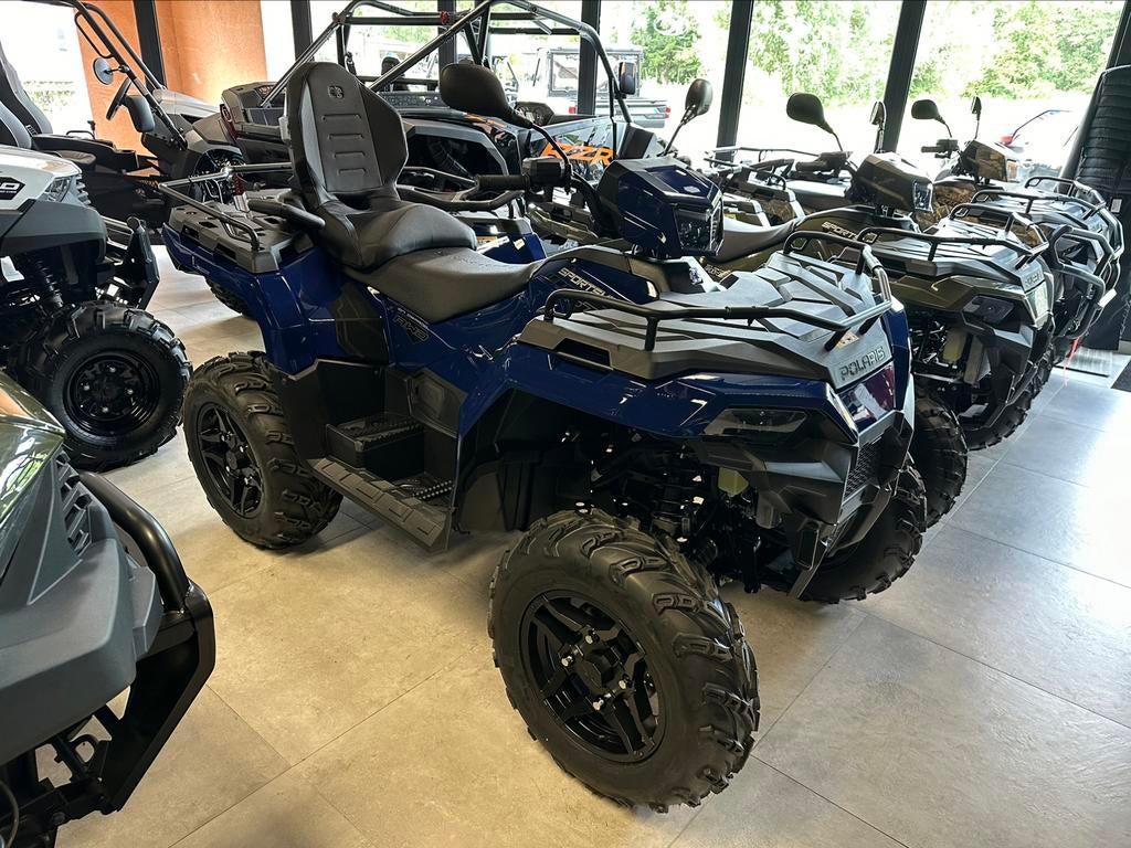 PROMO! Nieuwe Polaris Sportsman Touring 570 SP 4x4 2-zit, Motoren, Quads en Trikes, 12 t/m 35 kW, 1 cilinder, Ophalen