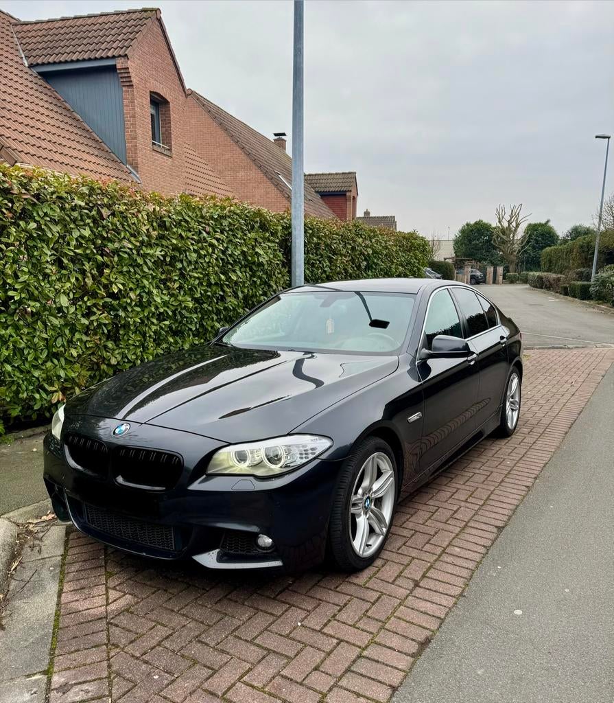 BMW SERIE 520D PACK M 2013 (euro 5), Auto's, Automaat, Achterwielaandrijving, USB, Zwart