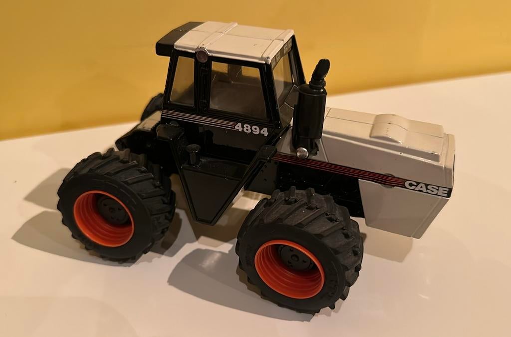 Schaalmodel Case 4894, Hobby en Vrije tijd, Modelauto's | 1:32, Ophalen of Verzenden, Gebruikt, Tractor of Landbouw, Britains