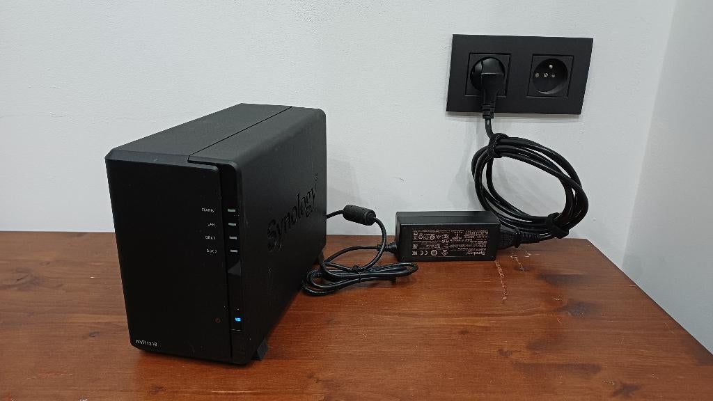 Synology NVR1218 netwerk storage, Ophalen, Intern, Gebruikt, Server