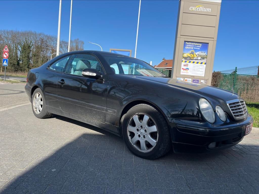Mercedes Clk 200 2000/173000 km, Autos, Mercedes-Benz, Achat, Entreprise, Boîte manuelle, https://public.car-pass.be/vhr/c7206854-f1bb-4799-8212-1f21b5157489
