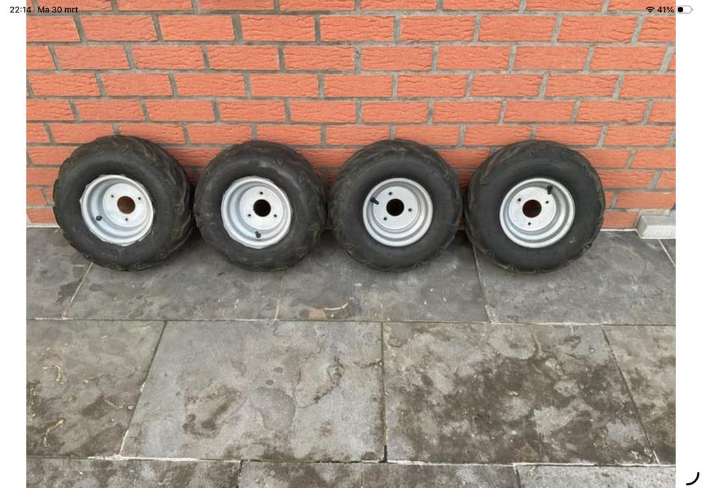 4 quad wielen met banden  16x8.007, Motoren