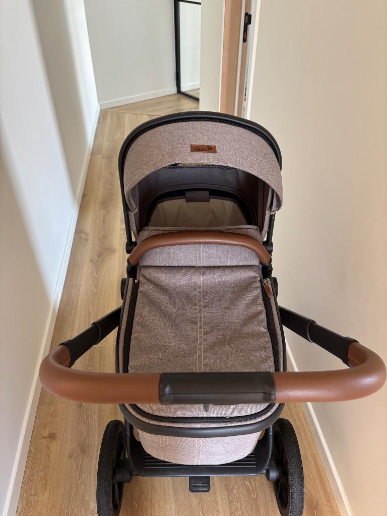 Qute kinderwagen 2 in 1, Kinderen en Baby's, Kinderwagens en Combinaties, Verstelbare duwstang, Zo goed als nieuw, Combiwagen