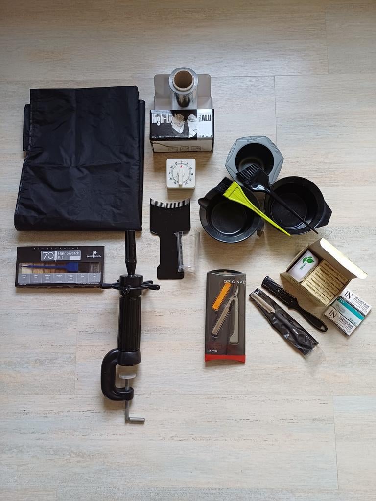 Kapper spullen laatste stuks opleiding, Ophalen