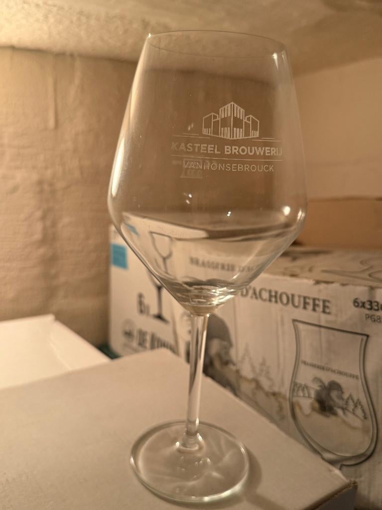 1 glas Kasteel Brouwerij Van Honsebrouck, Ophalen of Verzenden, Zo goed als nieuw, Bierglas