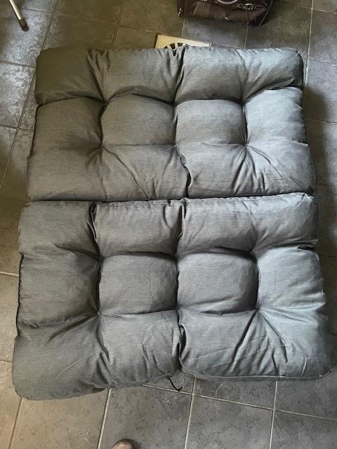 Nieuwe palletkussens, Ophalen, Nieuw