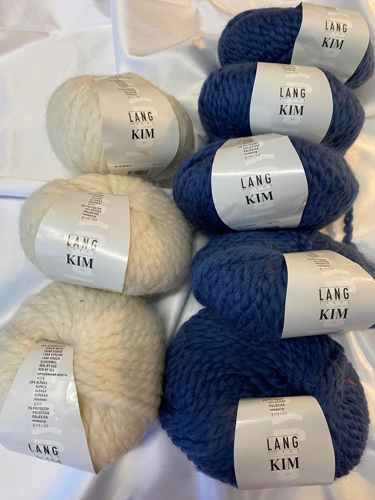 5 pelotes de laine bleue et 3 pelotes de blanche, Enlèvement ou Envoi, Neuf, Tricot ou Crochet, Laine ou Fils