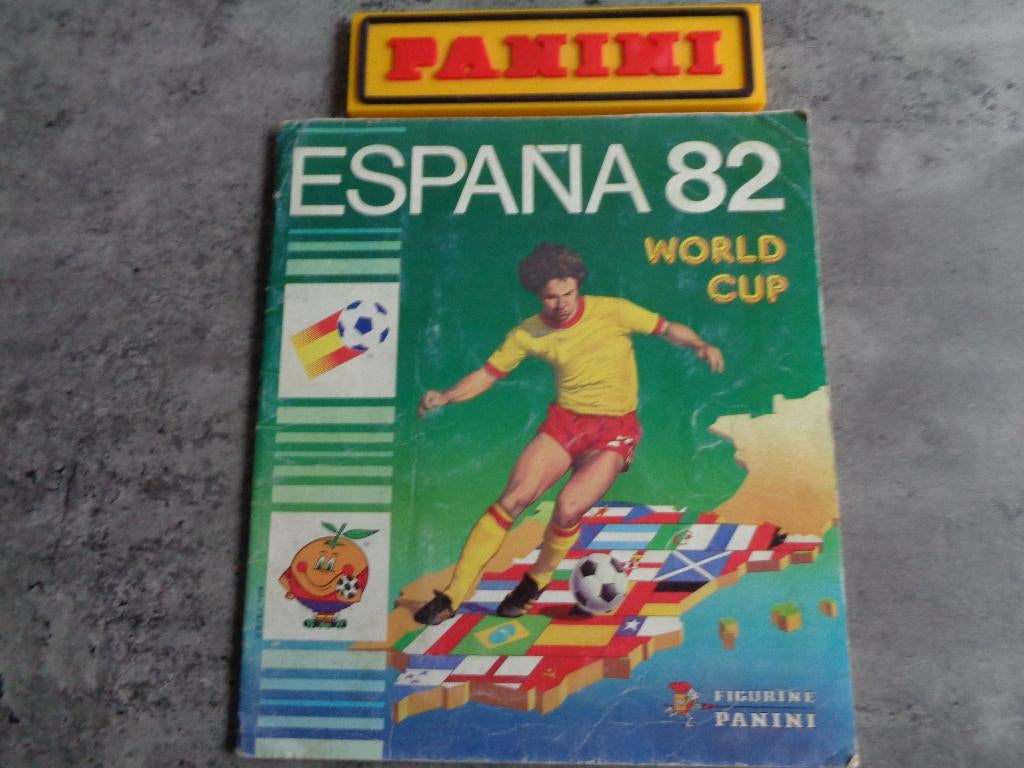 PANINI WORLD CUP ESPANA 82 ANNO 1982 VOLLEDIG album  VOETBAL, Verzenden, Sticker