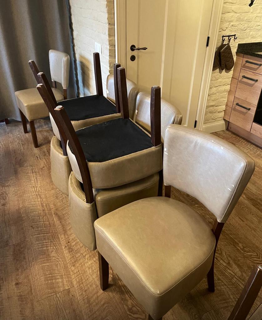 Gratis af te halen 20 gebruikte stoelen, Huis en Inrichting, Ophalen, Kunststof, Gebruikt, Overige kleuren