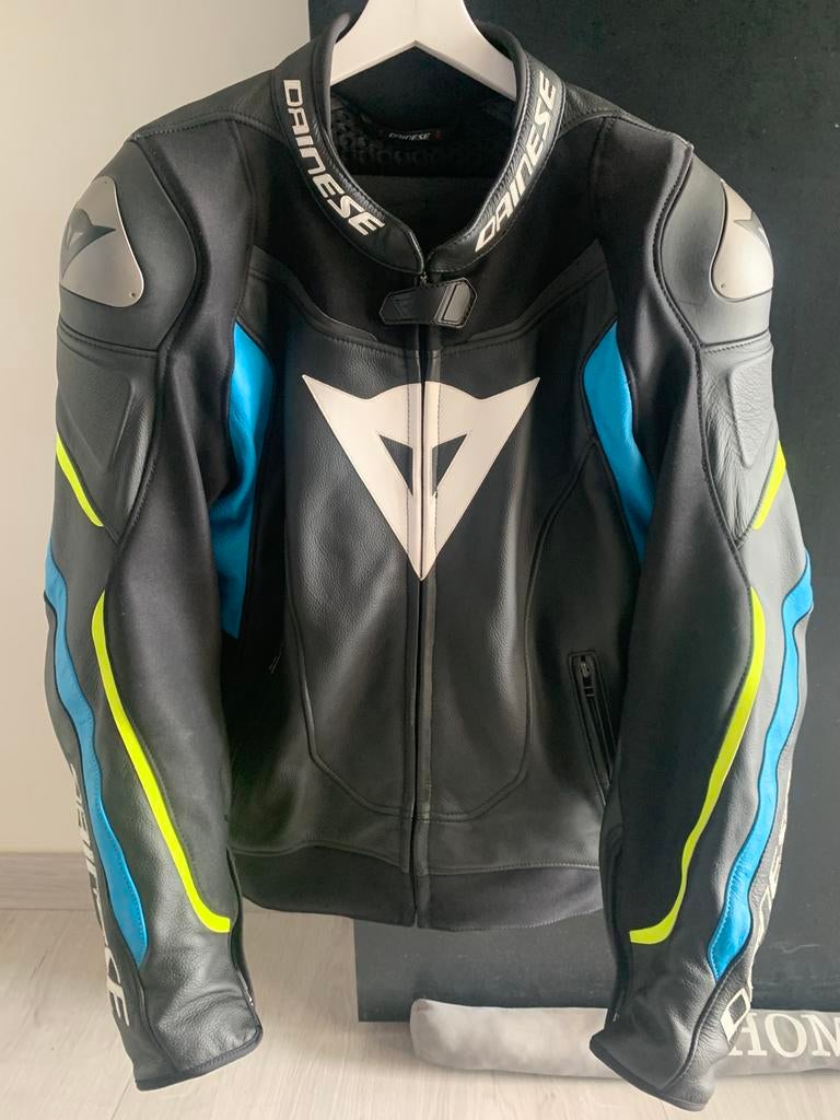 Gilet de moto Dainese, état neuf. Taille M, Motos, Enlèvement