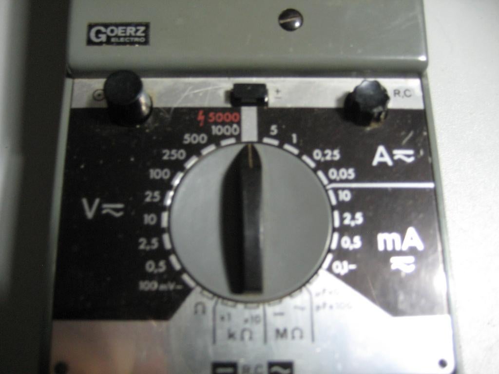 Multimètre Unigor 3P, Bricolage & Construction, Instruments de mesure, Enlèvement ou Envoi, Utilisé