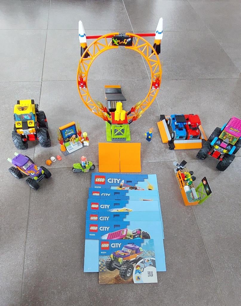 LEGO CITY Stuntshow arena + LEGO CITY monstertruck, Ophalen, Compleet, Lego, Complete set