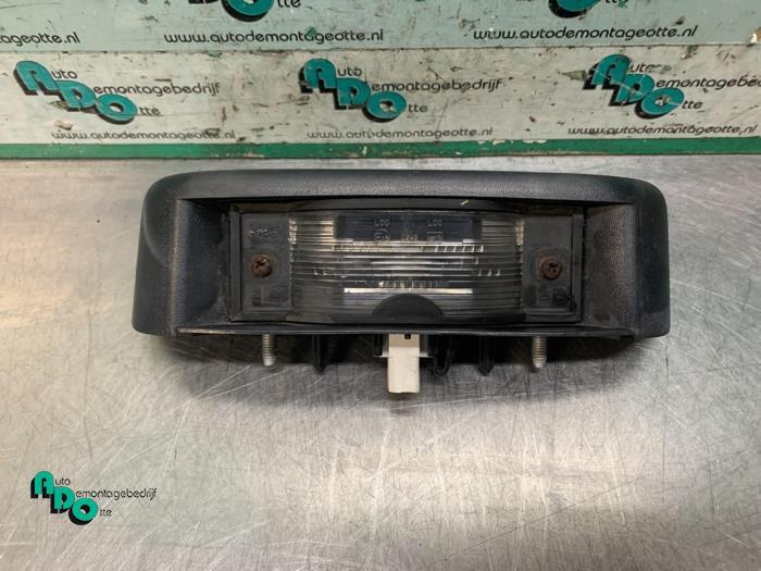 Kenteken Verlichting van een Opel Vivaro (Vivaro 01-), Auto-onderdelen, Gebruikt, -, -, Opel