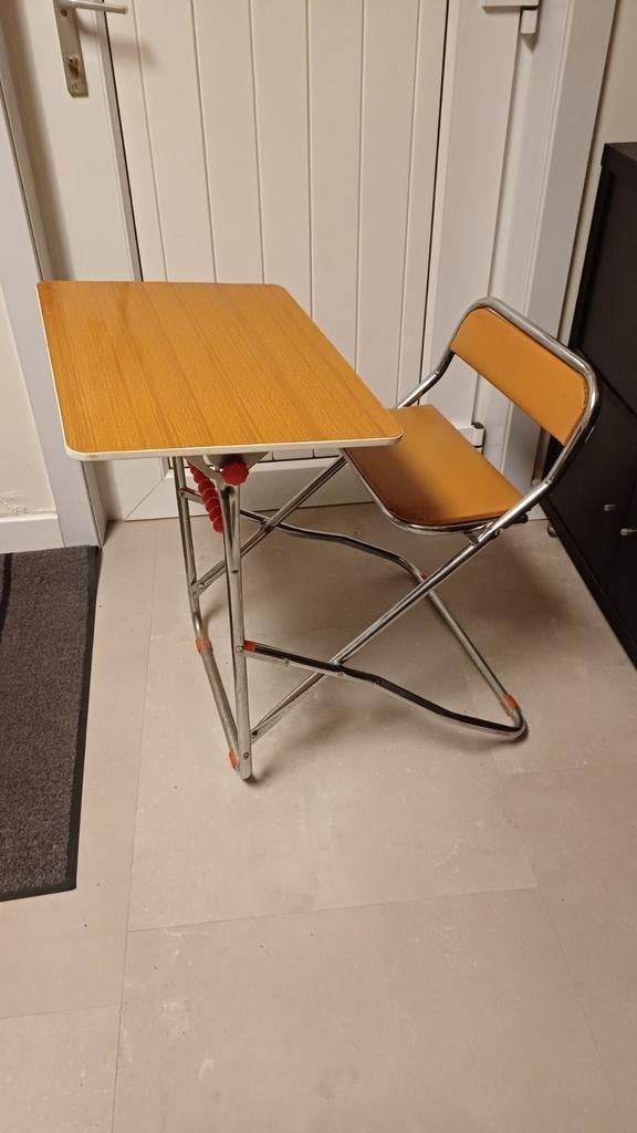 vintage opvouwbaar kinderbureau met stoel, Vintage, Ophalen of Verzenden, Kinderbureau