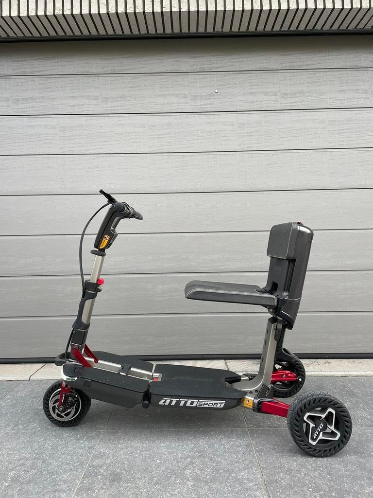 Scootmobiel Atto Sport opvouwbare elektrische scooter nieuw, Diversen, Rolstoelen, Ophalen of Verzenden, Inklapbaar, Zo goed als nieuw