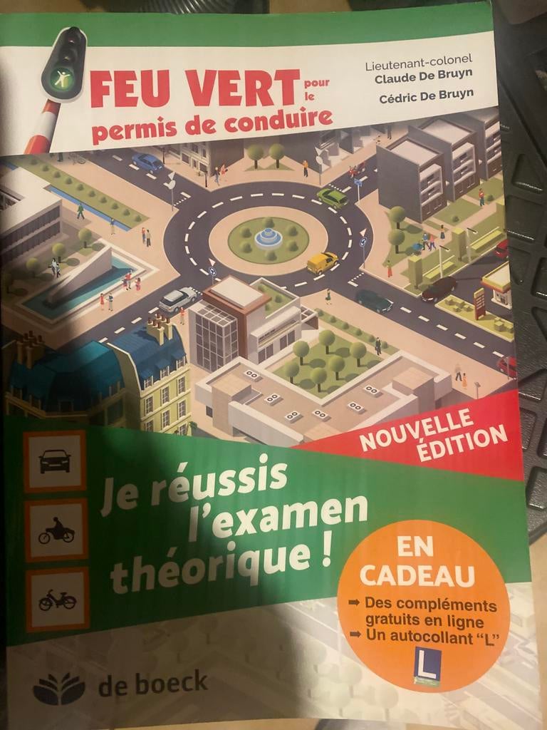 Livre code de la route (feu vert édition 2019), Livres, Livres d'étude & Cours, Enlèvement