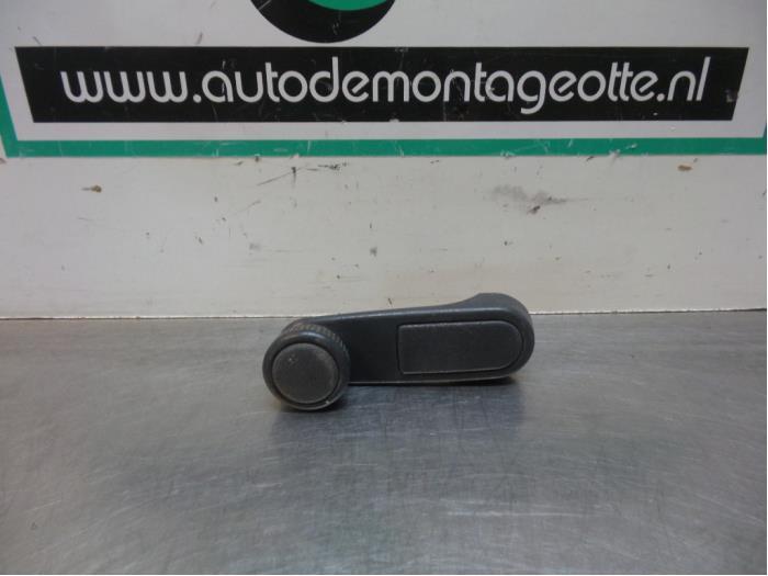 Manivelle de vitre d'un Peugeot Expert (Expert 95-), -, Utilisé, -, Peugeot