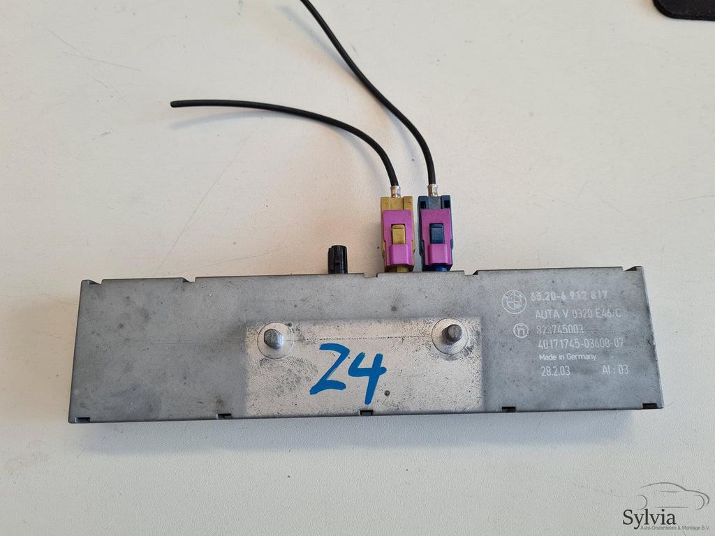 Antenne versterker diversity BMW 3 serie E46 / Z4 E85, E86 6, Auto diversen, Autoradio's, Ophalen of Verzenden, -, -, -