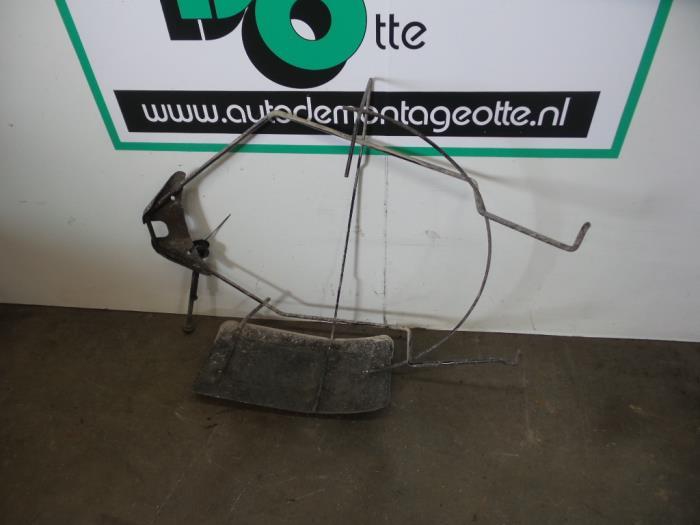 Hefmechniek Reservewiel van een Citroen Berlingo (Berlingo 0, Gebruikt, -, Ophalen of Verzenden, -