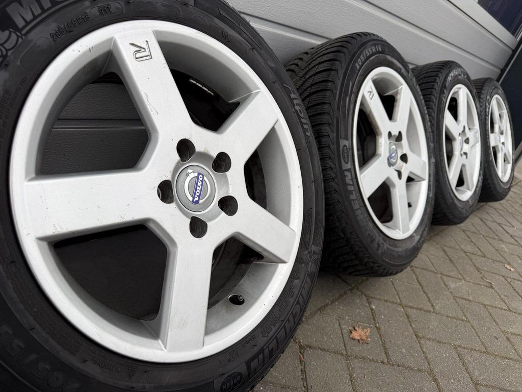 16 inch R Volvo S60 V70 S70 C70 S80 velgen Michelin banden, Auto-onderdelen, Banden en Velgen, Gebruikt, -, Banden en Velgen, -