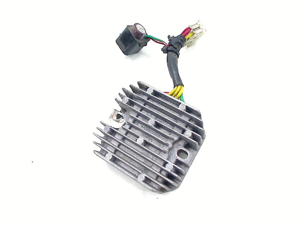 REGULATEUR DE TENSION Liberty S 50i 2018-2020 (643221), Piaggio, P.J. Troelstraweg 8 8
3144 CX  MAASSLUIS, NL, Info@cama-motorparts.nl