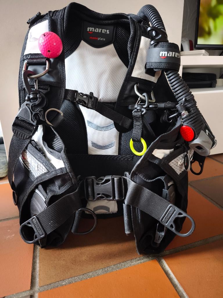 Gilet de stabilisation Mares, Enlèvement, Comme neuf, Gilet de stabilisation