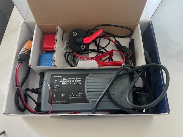 acculader  (gebruikt in caravan )/ motorhome, Enlèvement, Utilisé