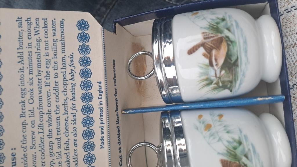 Porcelaine anglaise, Enlèvement